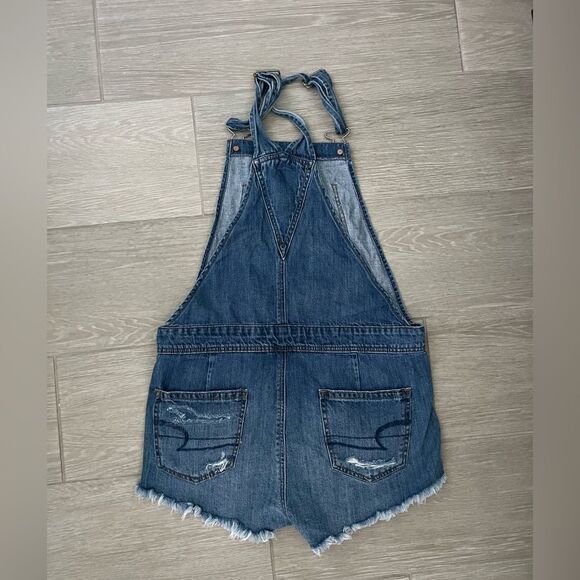 American Eagle Overall Tomboy Shorts Distressed Small - Picture 6 of 6